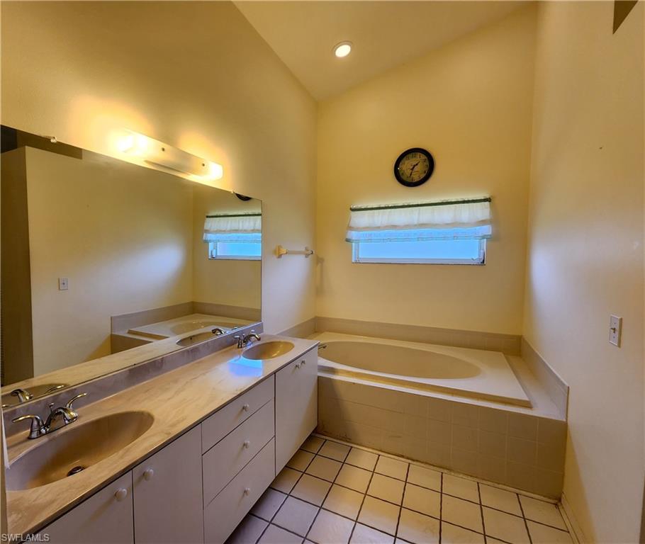 SAN CARLOS PARK - Residential