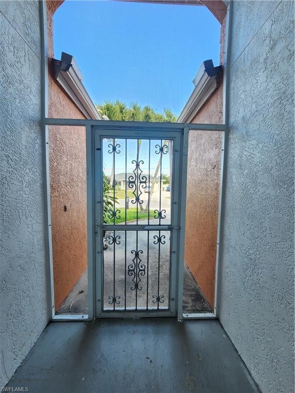 SAN CARLOS PARK - Residential