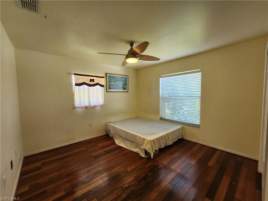 SAN CARLOS PARK - Residential