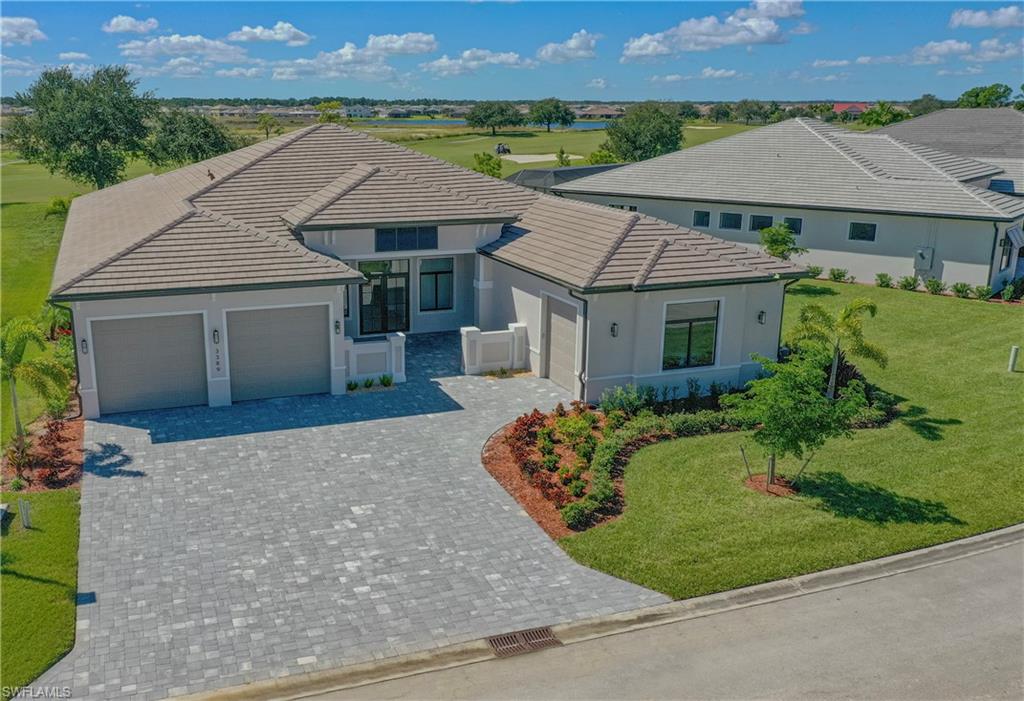 COUNTRY CLUB - Residential