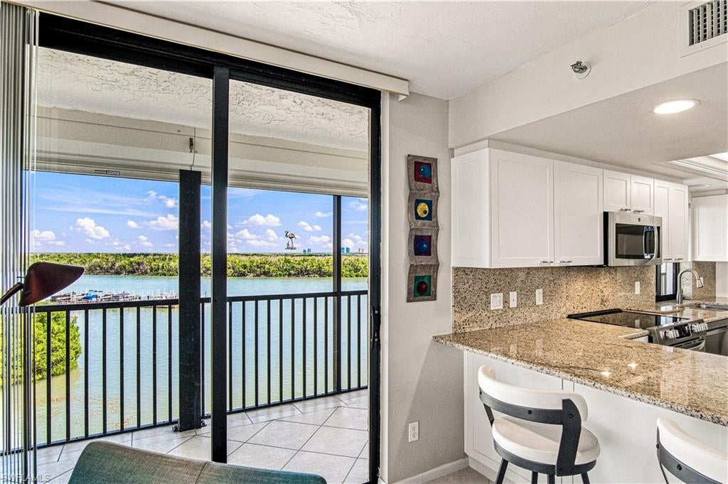 BAY HARBOR CLUB CONDO - Residential