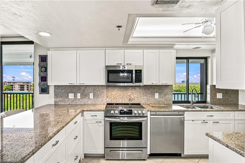 BAY HARBOR CLUB CONDO - Residential