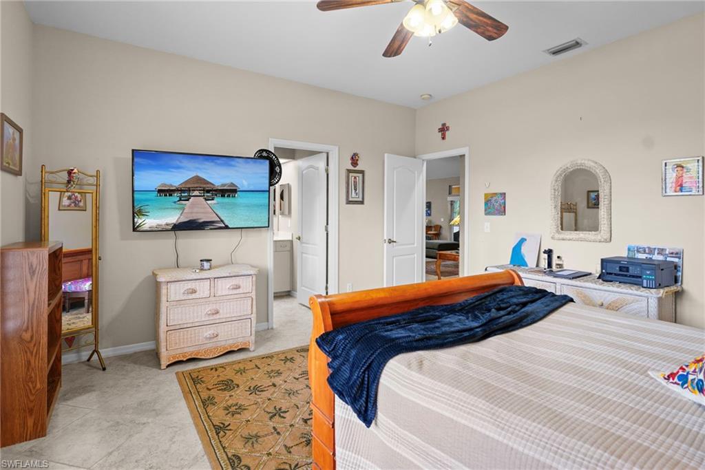 MIRROR LAKES - Residential