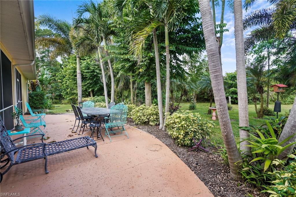 MIRROR LAKES - Residential