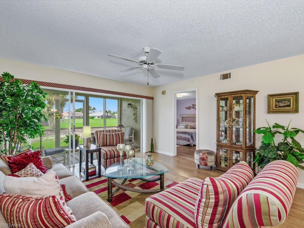 ST REGIS CLUB - Residential