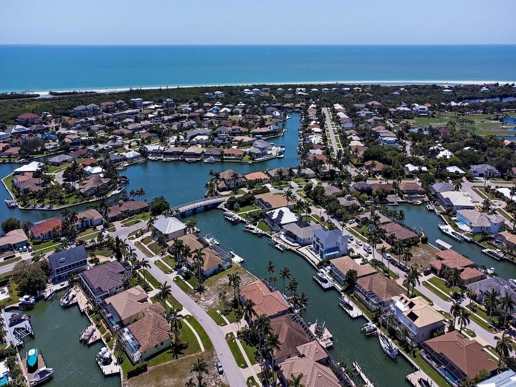 MARCO BEACH - Residential