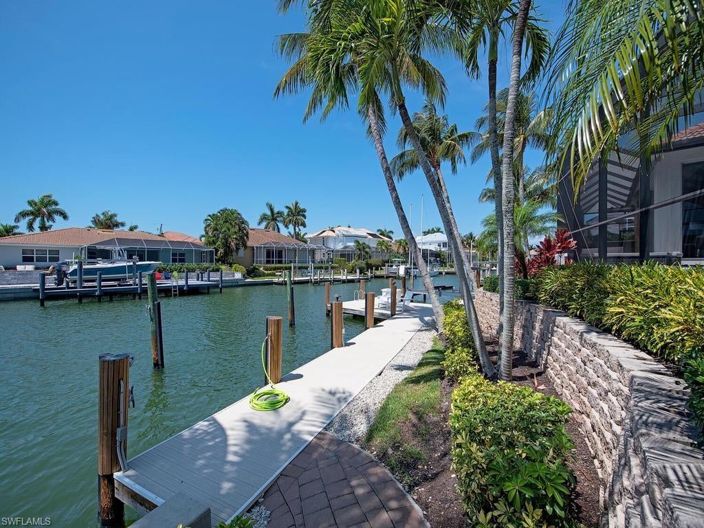 MARCO BEACH - Residential