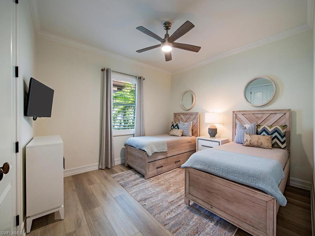MARCO BEACH - Residential