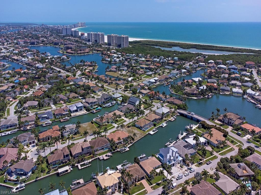 MARCO BEACH - Residential