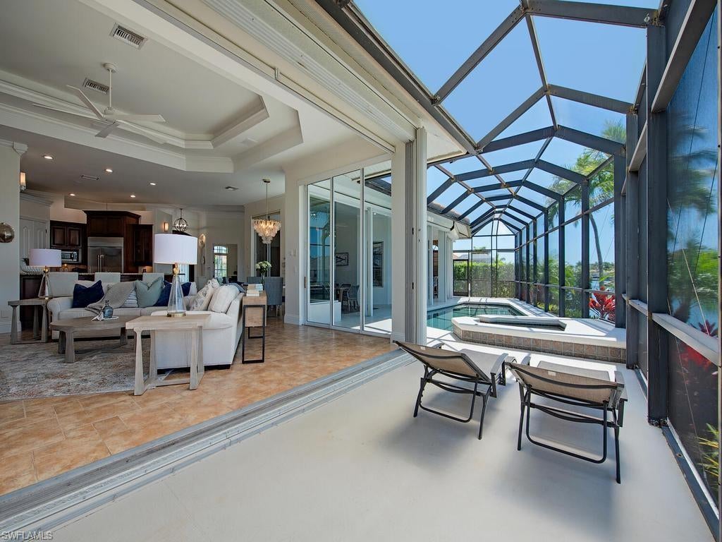 MARCO BEACH - Residential