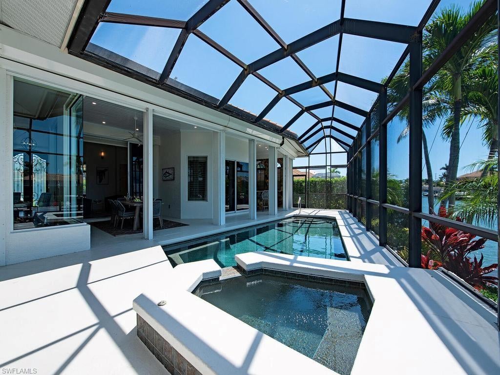 MARCO BEACH - Residential