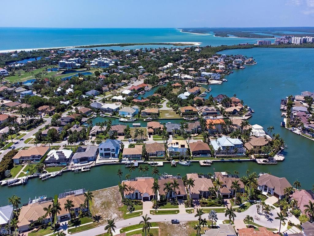 MARCO BEACH - Residential
