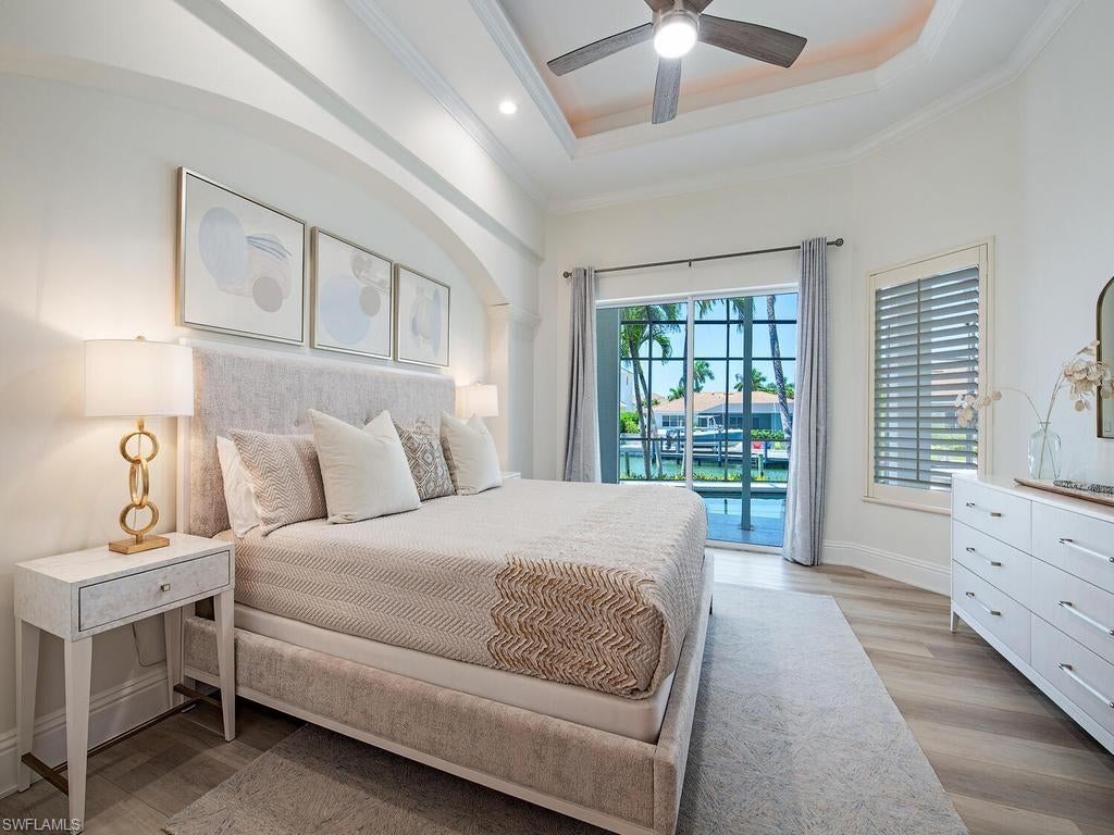 MARCO BEACH - Residential