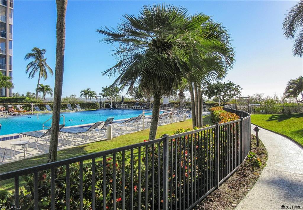CRECIENTE CONDO SOUTH - Residential