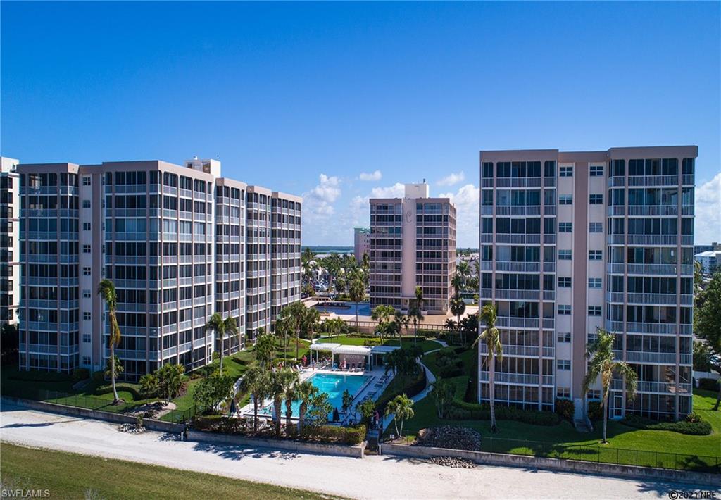 CRECIENTE CONDO SOUTH - Residential