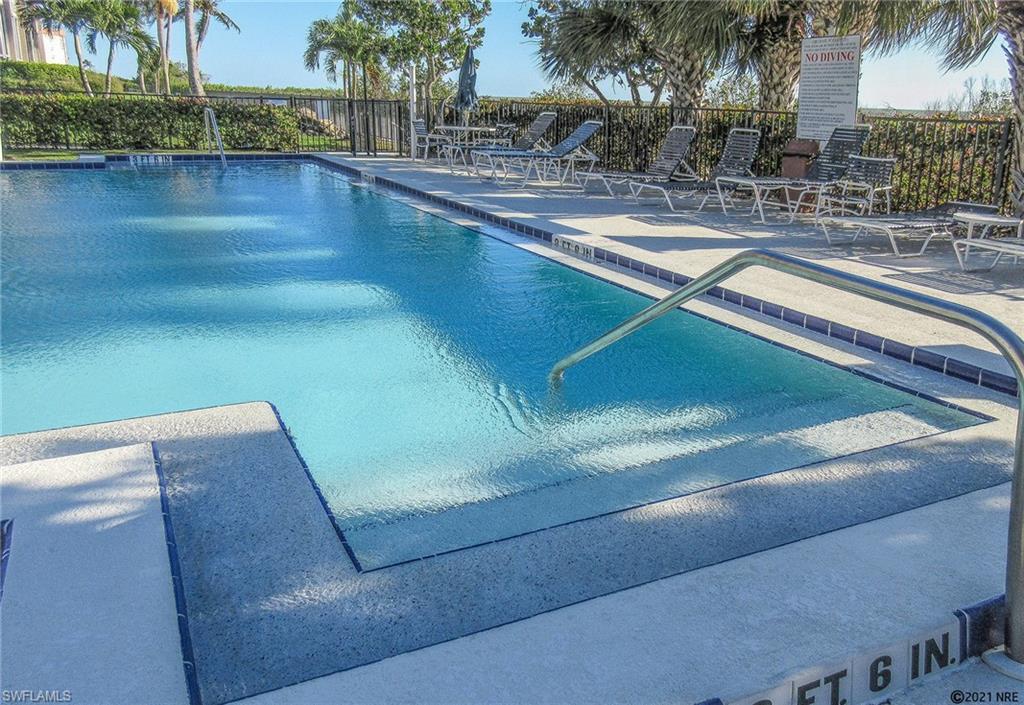 CRECIENTE CONDO SOUTH - Residential
