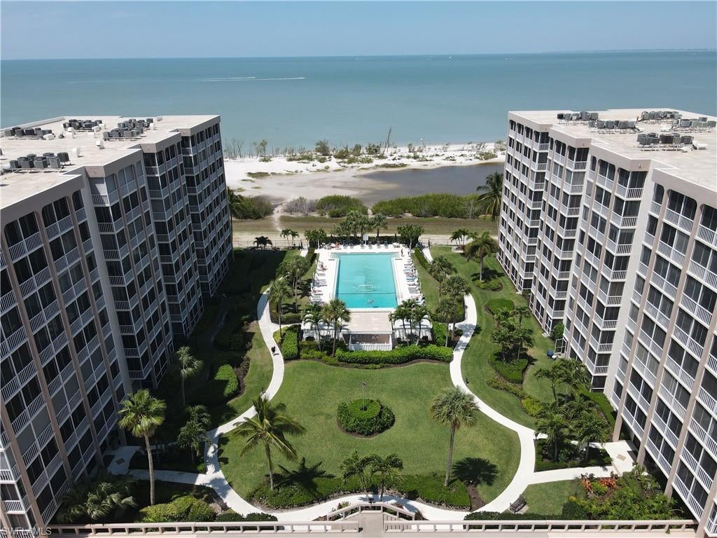 CRECIENTE CONDO SOUTH - Residential