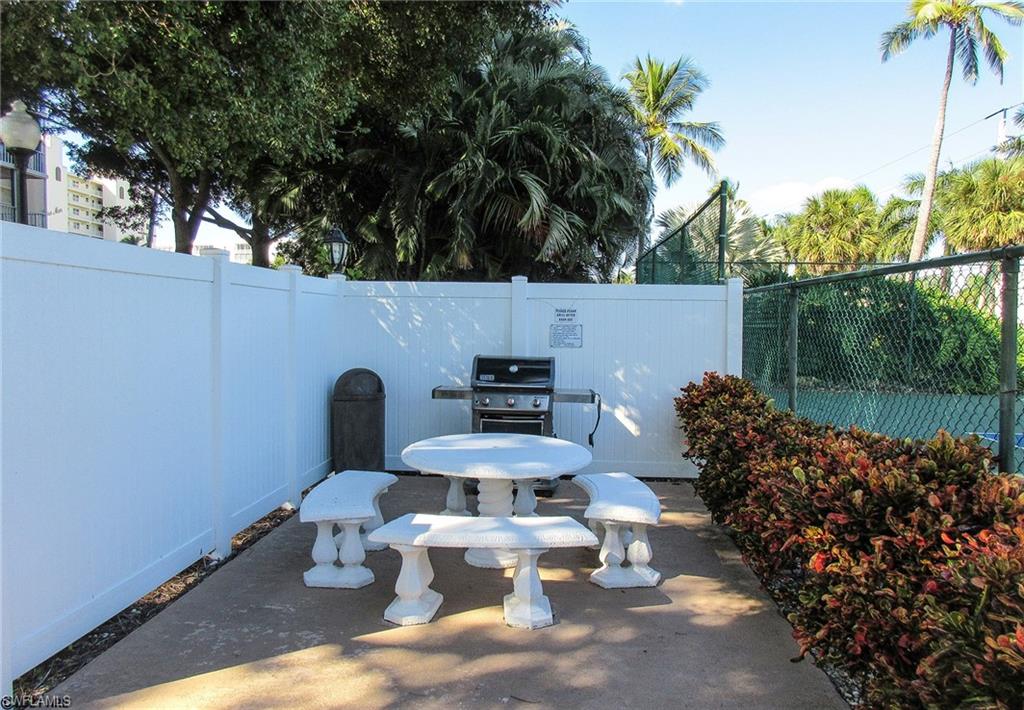 CRECIENTE CONDO SOUTH - Residential