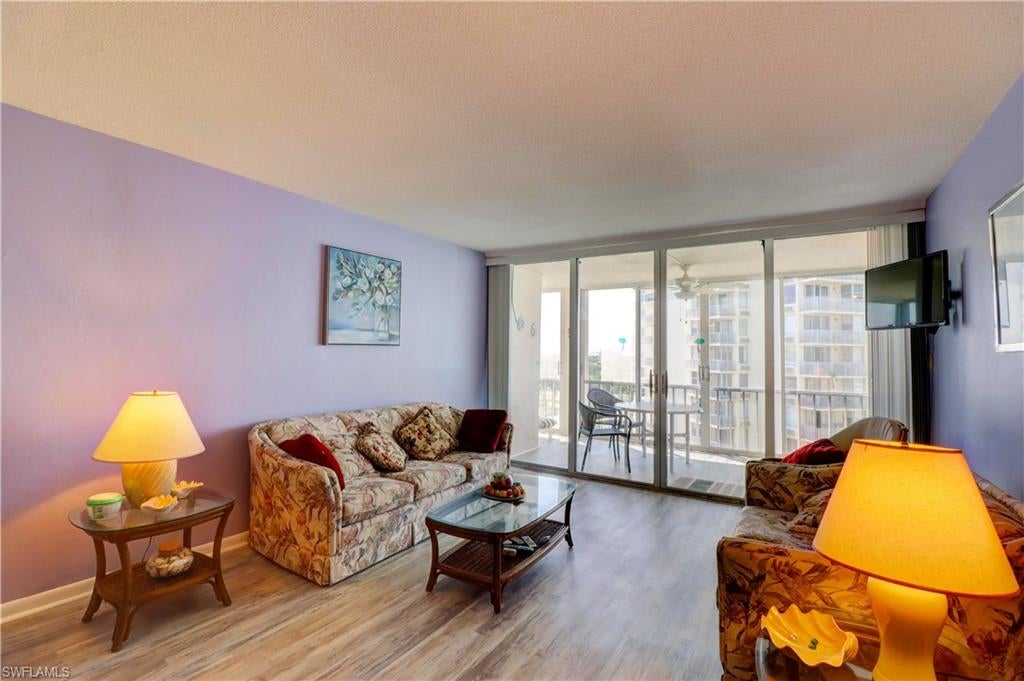 CRECIENTE CONDO SOUTH - Residential