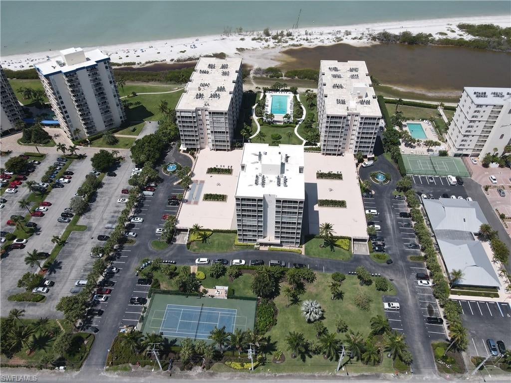 CRECIENTE CONDO SOUTH - Residential