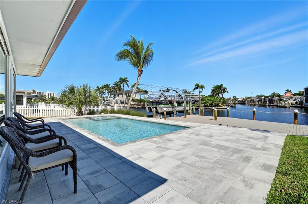 FAIRVIEW ISLES - Residential