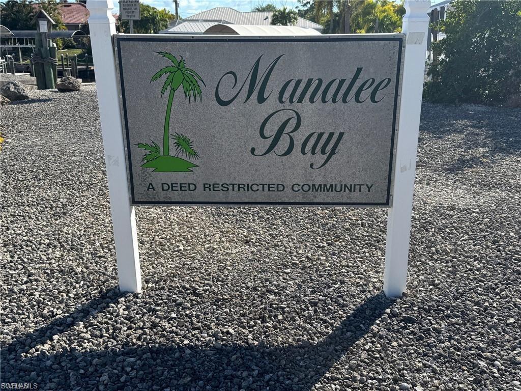 MANATEE BAY UNRECORDED SUBDIVISION - Land