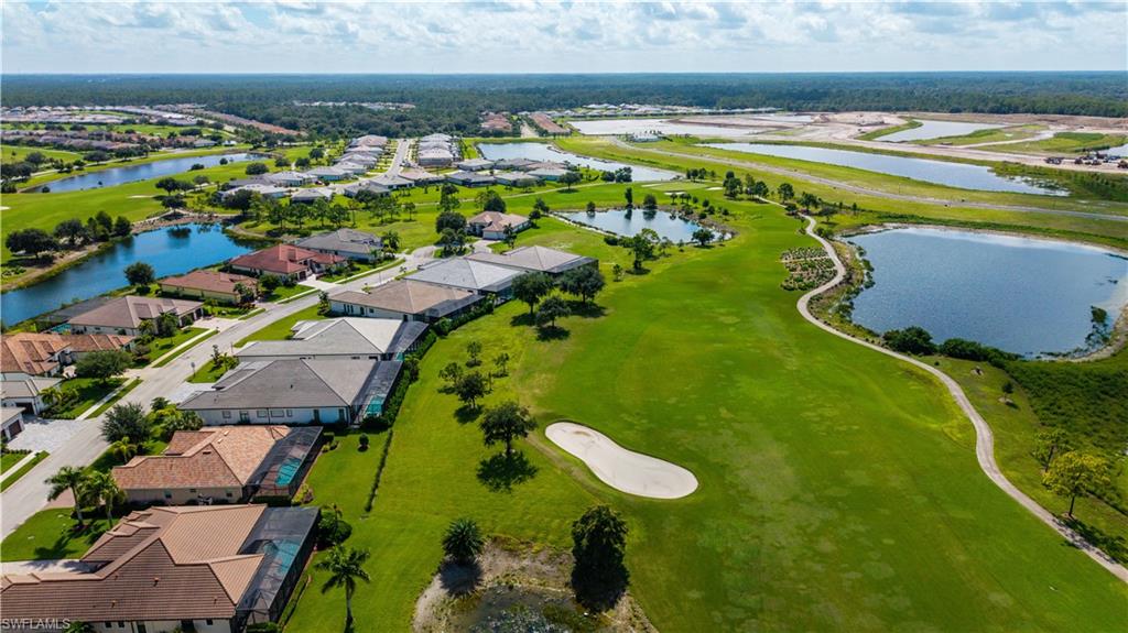 COUNTRY CLUB - Residential