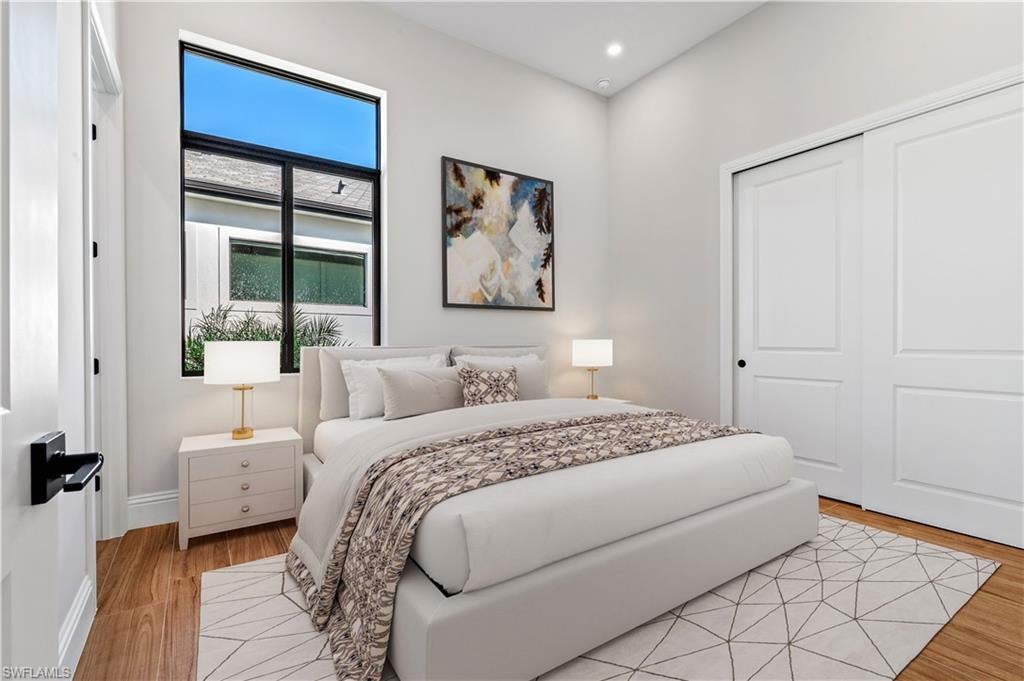 COUNTRY CLUB - Residential