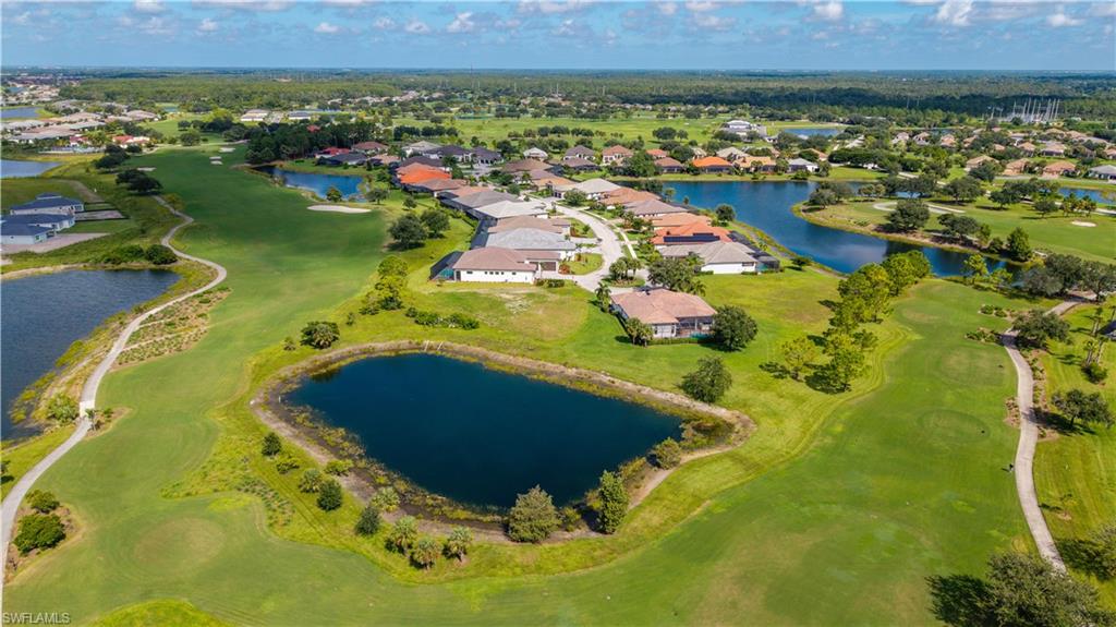 COUNTRY CLUB - Residential