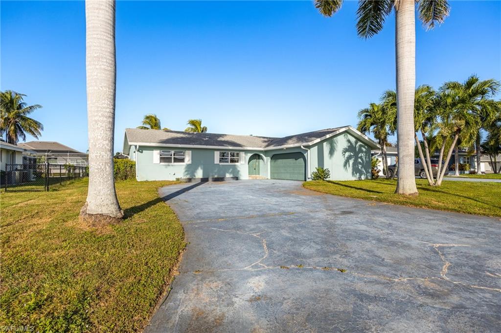 YOUR DREAM HOME IS CALLING! Imagine living in a beautiful 3-bedroom, 2-bathroom golf-access canal home in the heart of Cape Coral!  Amazing central location! Close to your favorite restaurants, dining spots, shopping centers, and everything Cape Coral has to offer. Gulf-access canal living, Bedrooms, Bathrooms, Centrally located in Cape Coral, Minutes from shopping, dining, and entertainment . Whether you're looking for your forever home, a waterfront lifestyle, or your next investment opportunity, this property is full of possibilities! Come make this house YOUR dream home!