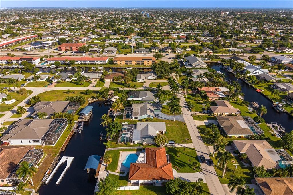 CAPE CORAL - Residential
