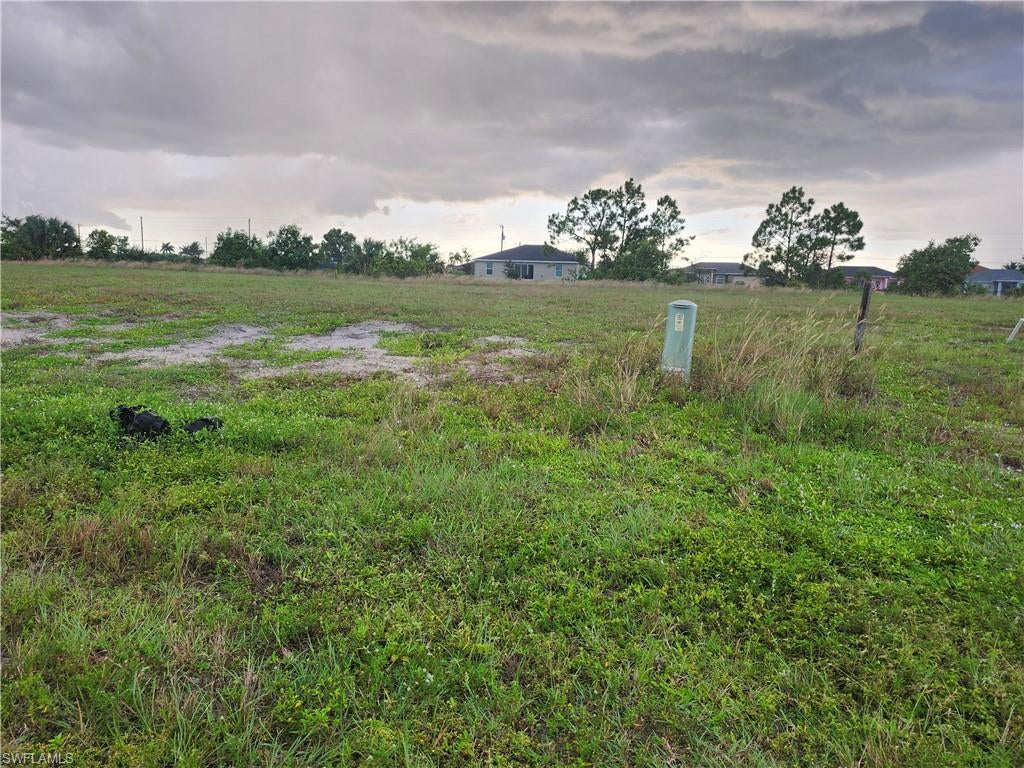 CAPE CORAL - Land