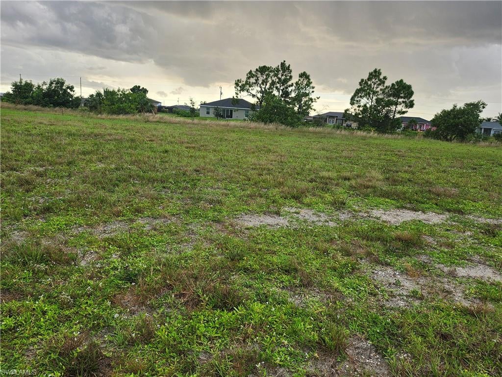 CAPE CORAL - Land
