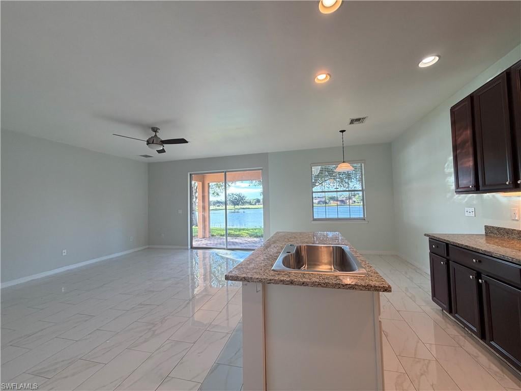 VALENCIA COUNTRY CLUB - Residential Lease