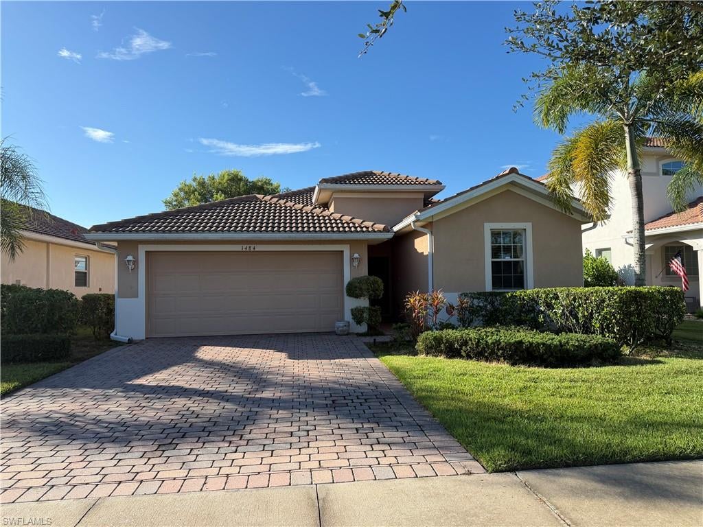 VALENCIA COUNTRY CLUB - Residential Lease