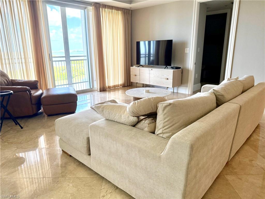 ESPERIA SOUTH - Residential Lease