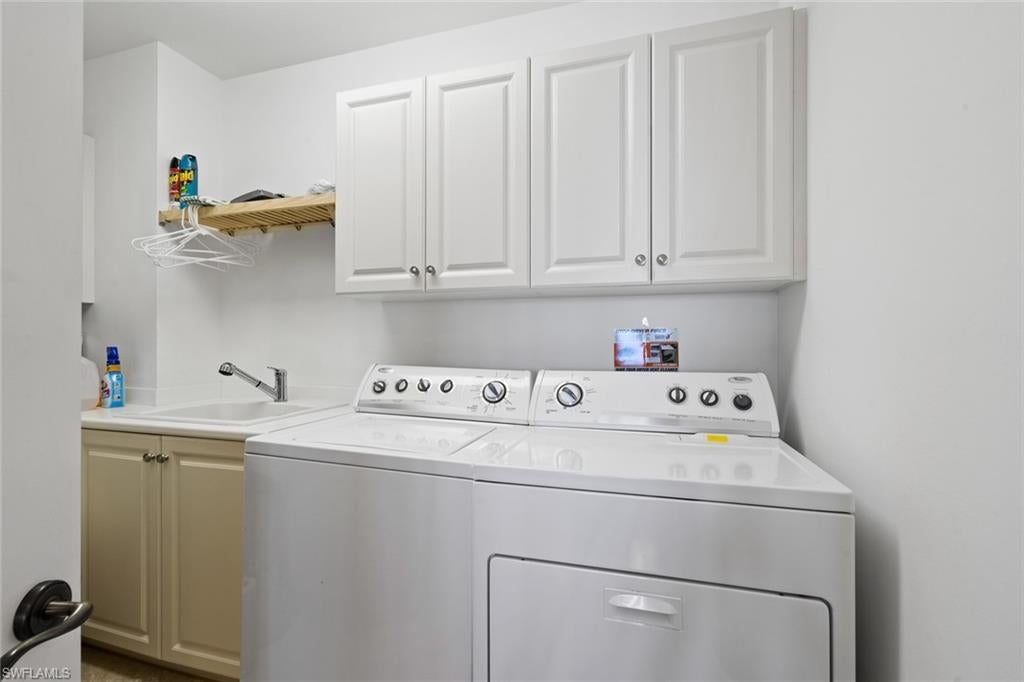 ESPERIA SOUTH - Residential Lease