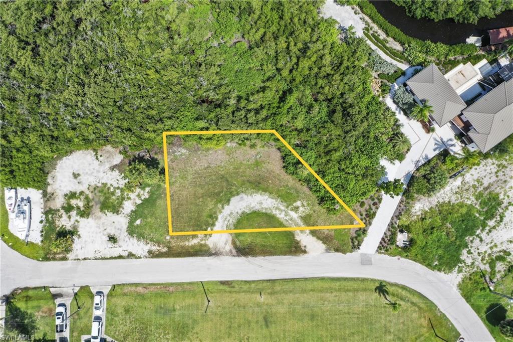 ESTERO BAY SHORES - Land