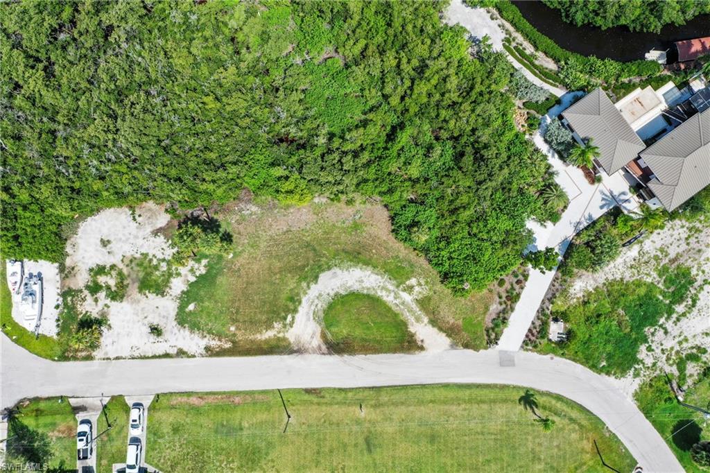 ESTERO BAY SHORES - Land