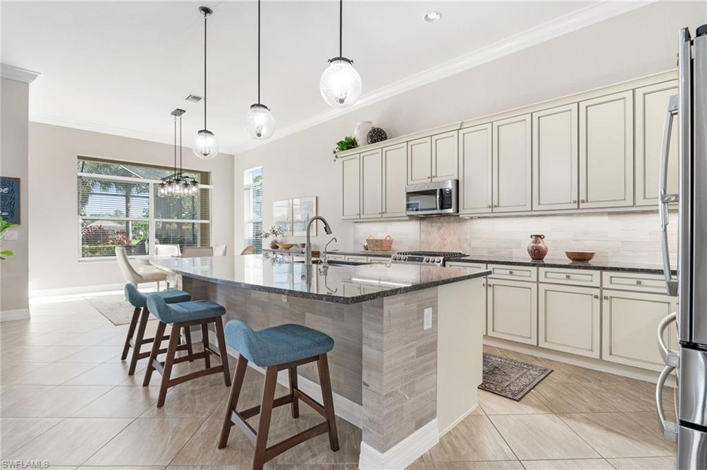 WOODHAVEN - Residential