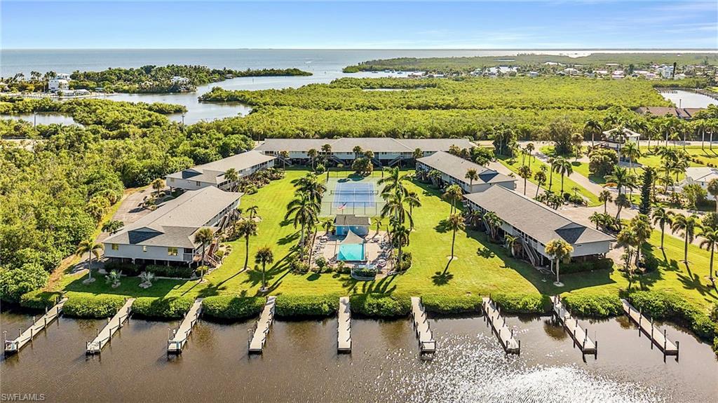 CAPTAINS COVE CONDO - Residential