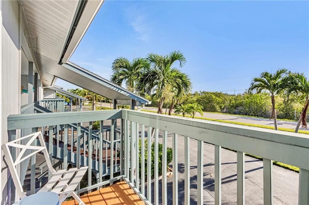 CAPTAINS COVE CONDO - Residential