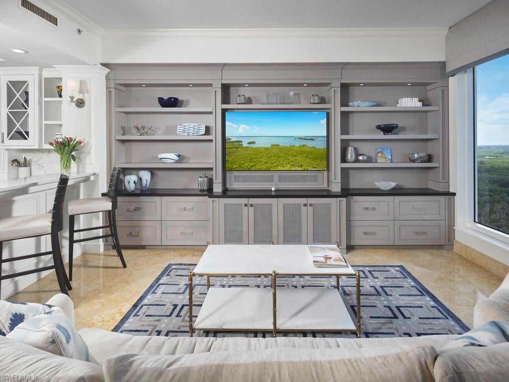 LA SCALA AT THE COLONY - Residential