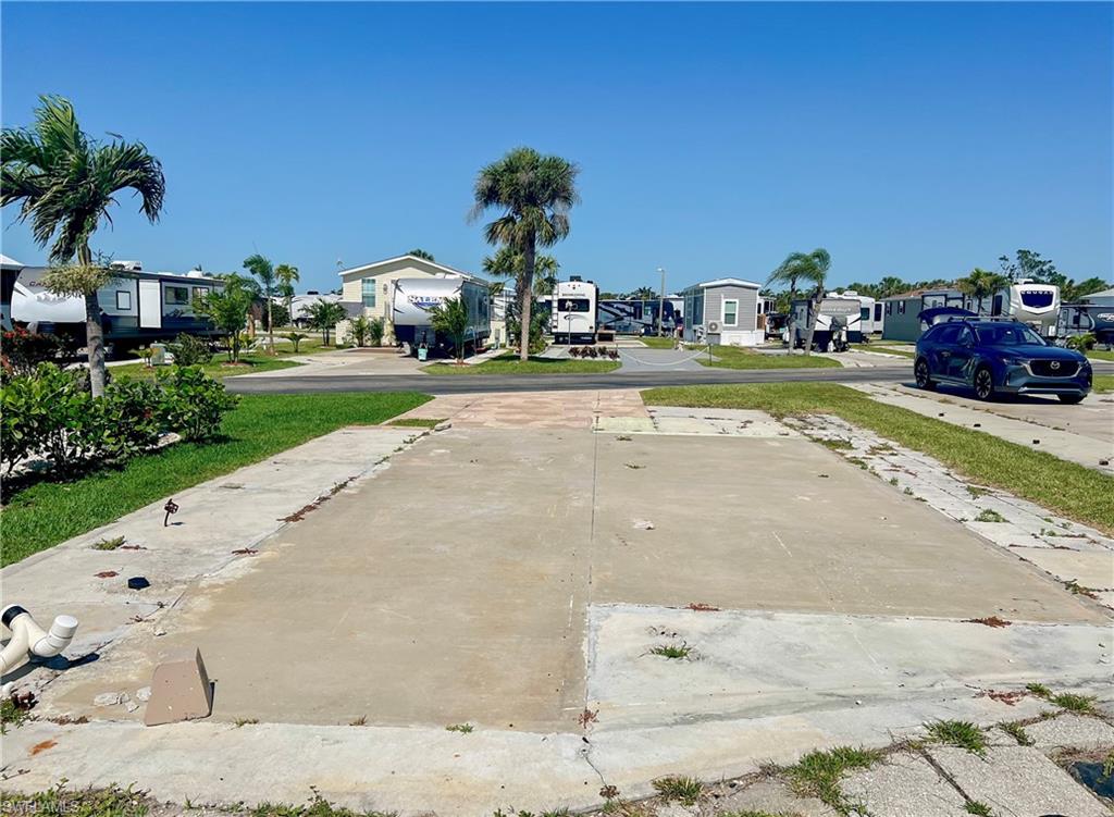 PALMETTO PALMS R V - Land