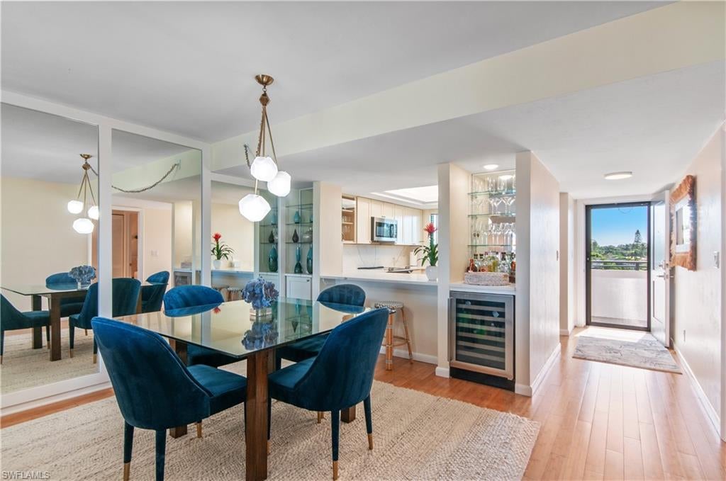 HICKORY HARBOUR - Residential