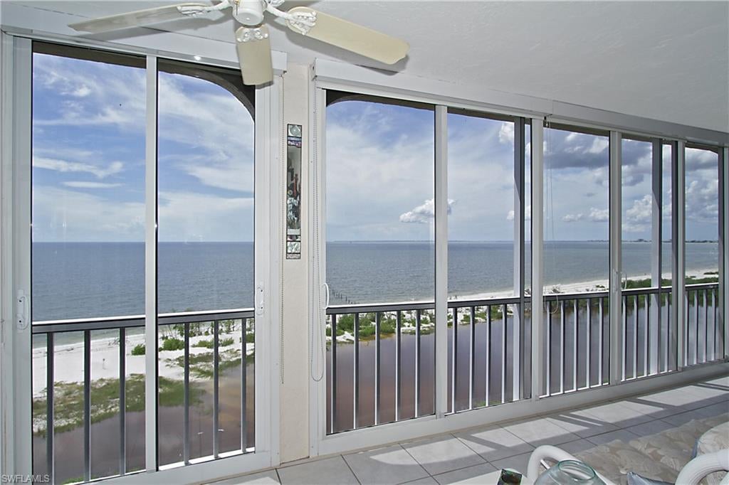 CRECIENTE CONDO SOUTH - Residential