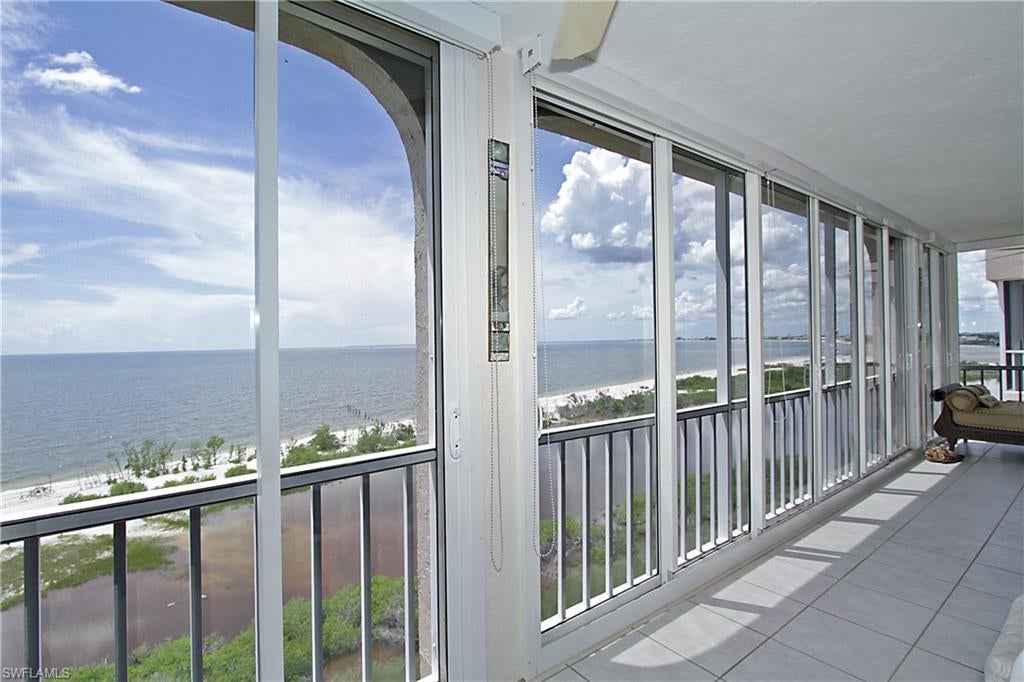 CRECIENTE CONDO SOUTH - Residential