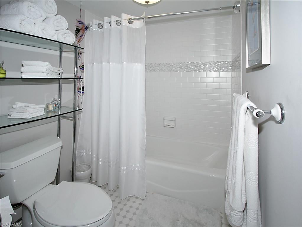 CRECIENTE CONDO SOUTH - Residential