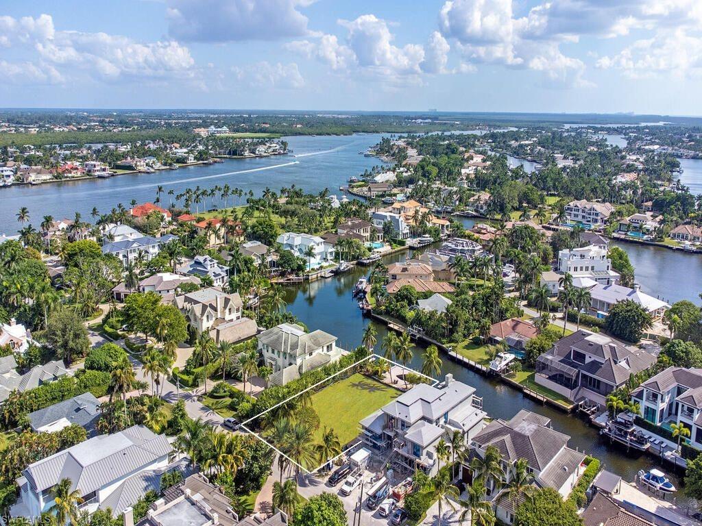 AQUALANE SHORES - Land