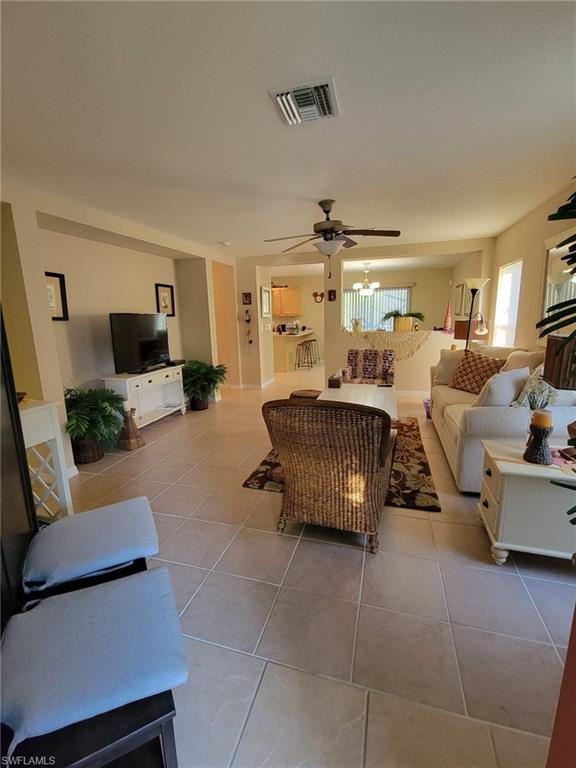 TOWN LAKES - Residential Lease